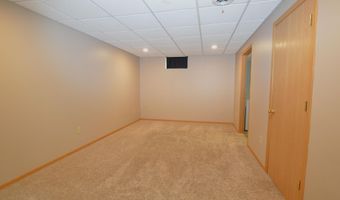 314 S 9th St, Aberdeen, SD 57401