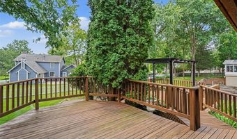 638 Old Ballwin Rd, Ballwin, MO 63021