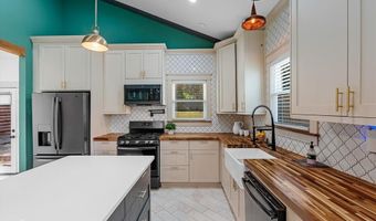 149 College St, Shreveport, LA 71104