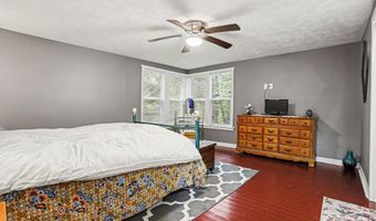 330 Catherine Ct, Allegan, MI 49010