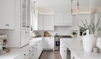 397 Sylvan Ct, North Kingstown, RI 02874
