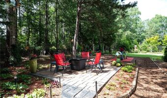 217 Falling Shoals Dr, Athens, GA 30605