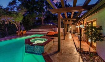 707 S Live Oak Park Rd, Fallbrook, CA 92028