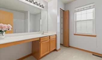 966 Forestview Way, Antioch, IL 60002