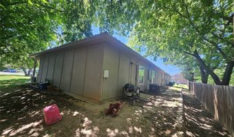 412 W Franklin St, Alvord, TX 76225