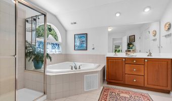 55 Sydney Ct, Atlantic Highlands, NJ 07716