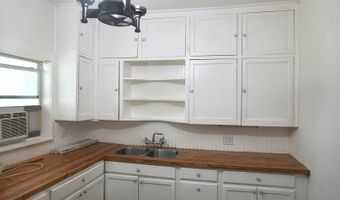 404 W Elm St, Alvord, TX 76225