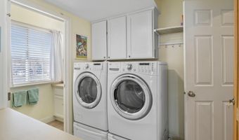 9976 N OAK Rd W, Cedar Hills, UT 84062