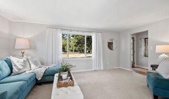 3313 S WEBSTER Ave, Allouez, WI 54301