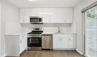 14 South St 20, Danbury, CT 06810
