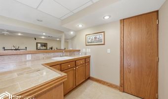 1465 NE 88Th St, Altoona, IA 50009