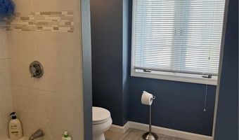 80 Phenix Ave, Cranston, RI 02920