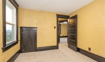 258 Oberlin Ct, Akron, OH 44311