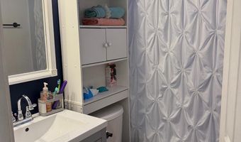 6 2ND St, Barnegat, NJ 08005