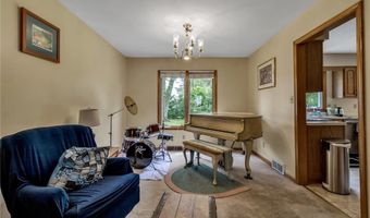 25 Fifth Ave, Amherst, NY 14221