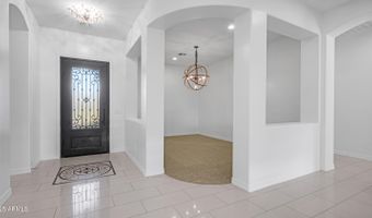 561 W YELLOWSTONE Way, Chandler, AZ 85248