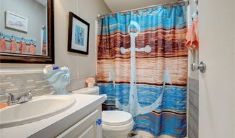 915 Vireo Dr, Barefoot Bay, FL 32976