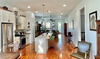 137 SEAL Dr, Arabi, LA 70032