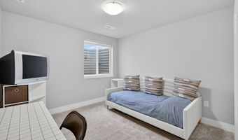 4803 Everest Ave, Ames, IA 50014