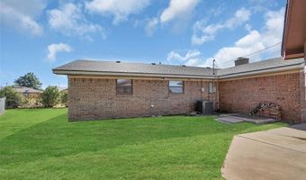 2524 N Robin St, Altus, OK 73521