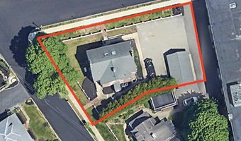 6 Windsor St, Andover, MA 01810