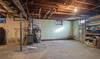 86 Sherwood St, Cranston, RI 02920