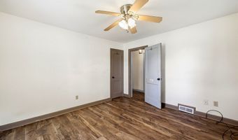 115 Poplar St, Agawam, MA 01030
