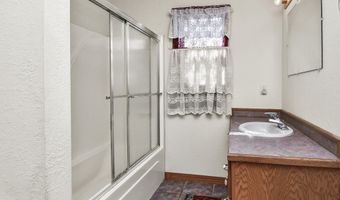654 Highway T, Aldrich, MO 65601
