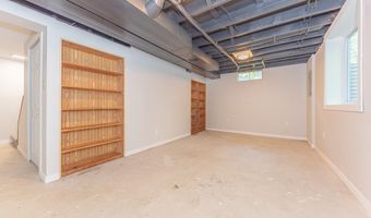 2728 Kimberley Rd, Ann Arbor, MI 48104
