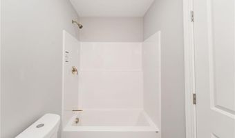10 Sherwood Ave, North Providence, RI 02911