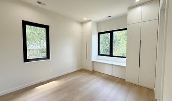 8908 MOHAWK Ln, Bethesda, MD 20817