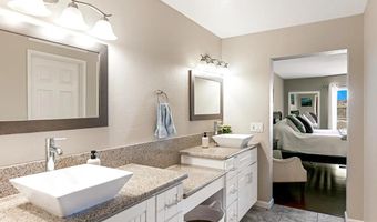 701 Fino Gln, Escondido, CA 92025