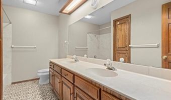 214 Edna Mae Ln, Bartlesville, OK 74003