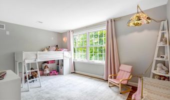 3602 SOUTH Pl #2, Alexandria, VA 22309