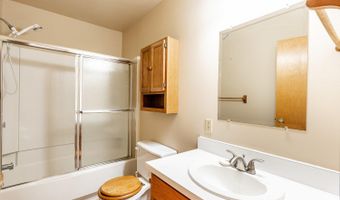 28 S Rail Rd, Banner, WY 82832