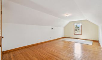 717 3rd Ave SE, Dyersville, IA 52040