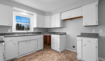 4710 W CAPITOL Dr, Appleton, WI 54913