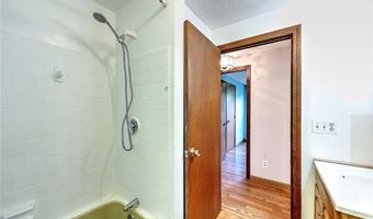 104 Stanton Ave, East Providence, RI 02915