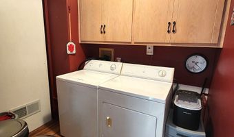 158 Nursery Rd, Anderson, IN 46012