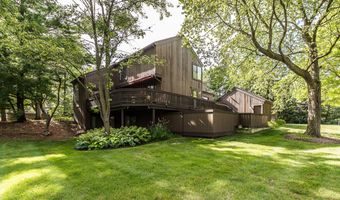 22 Haverhill Ct, Ann Arbor, MI 48105