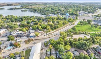 160 Park Pl, Arnolds Park, IA 51331