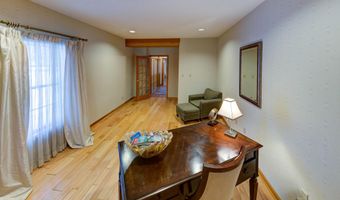 9 University Pl, Amsterdam, NY 12010