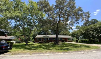 2012 Yelton Dr, Camden, SC 29020