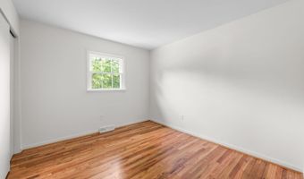 5604 Antoninus Dr, Cincinnati, OH 45238