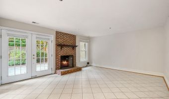 9700 WHITLEY PARK Pl #TH-19, Bethesda, MD 20814