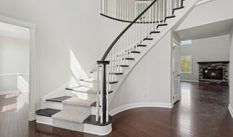 1840 Tapadera Dr, Ann Arbor, MI 48103
