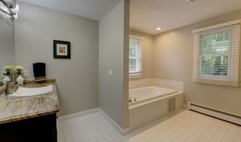 11 Lexington Rd, Avon, CT 06001