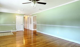 45 Countryside Dr, North Providence, RI 02904