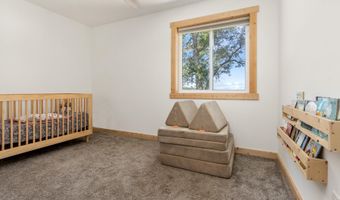 2810 S 392nd Ave, Aberdeen, SD 57401