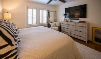 219 S ROYAL St, Alexandria, VA 22314